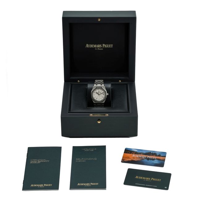 Audemars Piguet Royal Oak 77350ST.OO.1261ST.01 Image 5